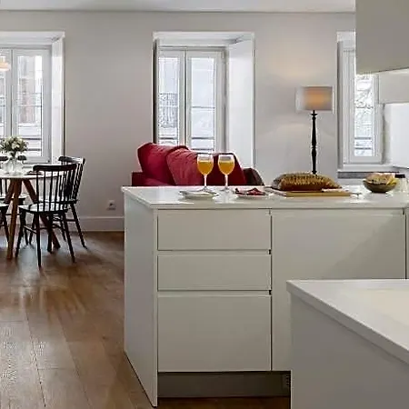 Serviced Bairro Alto Лиссабон