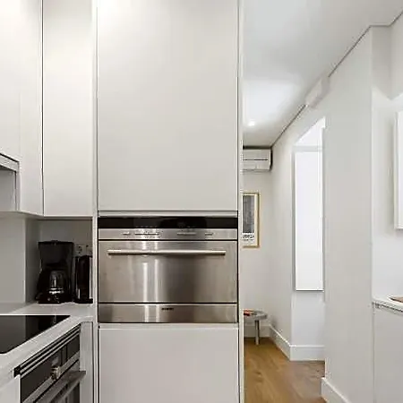 Serviced Bairro Alto Отель 4*