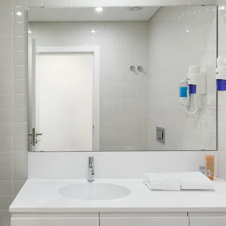 Serviced Bairro Alto Hotel 4*
