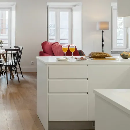 Serviced Bairro Alto Лиссабон