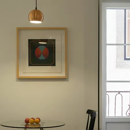 Serviced Bairro Alto 4* 리스본